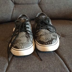 Nike Stefan Janoski skate shoes